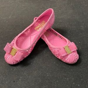 Salvador Ferragamo flats EUC